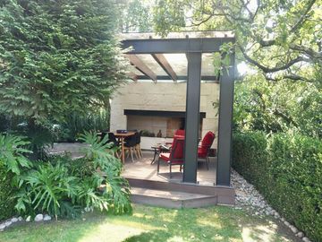 ¡Como Nueva! Casa con Jardín Privado en Zona Esmeralda