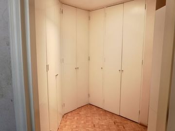 ¡Como Nueva! Casa con Jardín Privado en Zona Esmeralda