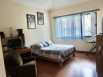 ¡Como Nueva! Casa con Jardín Privado en Zona Esmeralda