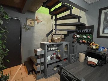SE VENDE casa dos pisos con ampliaciones en El Campanario Mexicali