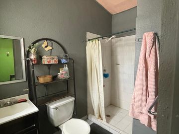 SE VENDE casa dos pisos con ampliaciones en El Campanario Mexicali