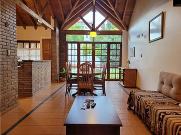 REALTYPLUS VENDE EXCELENTE CASA EN 6° SECCIÓN, CIUDAD,MZA