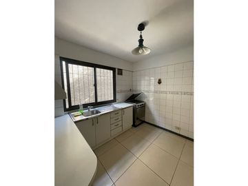 RealtyPlus Vende Departamento en Av San Martin