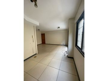 RealtyPlus Vende Departamento en Av San Martin