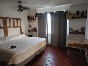 CASA EN RENTA AMUEBLADA CERCA DE AV. COMPOSITORES