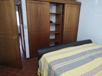 CASA EN RENTA AMUEBLADA CERCA DE AV. COMPOSITORES