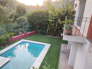 CASA EN RENTA AMUEBLADA CERCA DE AV. COMPOSITORES