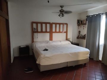 CASA EN RENTA AMUEBLADA CERCA DE AV. COMPOSITORES
