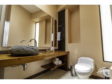 CABAÑA EN VENTA EN GUATAPÉ,ANTIOQUIA