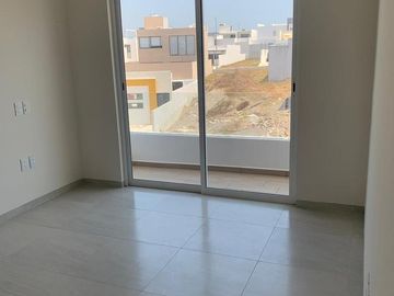 CASA EN VENTA EN FRACCIONAMIENTO LOMAS DE LA RIOJA, RIVIERA VERACRUZANA, ALVARADO, VERACRUZ