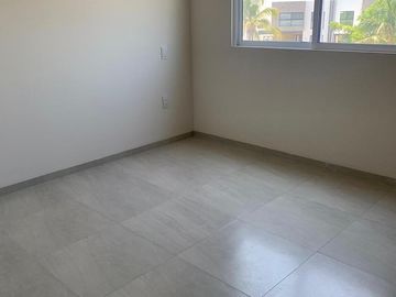 CASA EN VENTA EN FRACCIONAMIENTO LOMAS DE LA RIOJA, RIVIERA VERACRUZANA, ALVARADO, VERACRUZ