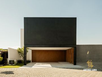 Casa en venta el Parque Foresta, con recrámara en planta baja