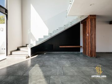 Casa en venta el Parque Foresta, con recrámara en planta baja