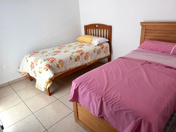 Renta Casa Amueblada en Condominio Jiutepec, Morelos