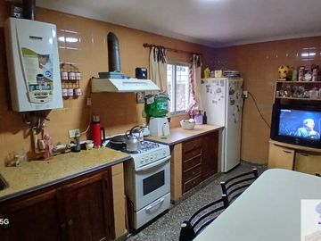 Casa en venta de 2 dormitorios c/ cochera en 9 de Julio