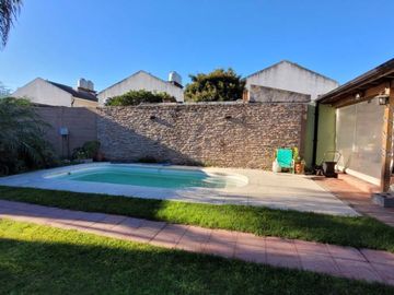 Casa en venta en Villa Luzuriaga