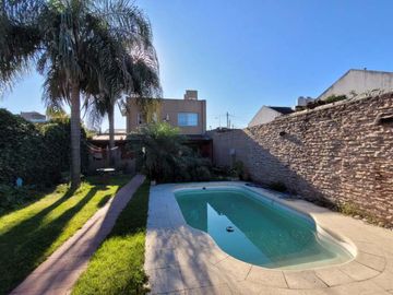 Casa en venta en Villa Luzuriaga