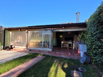 Casa en venta en Villa Luzuriaga