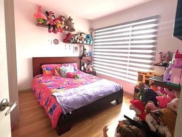Hermosa y Moderna Casa Nueva en Cuenca Sector El Valle 5 Dorm 3,5 Baños