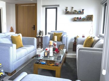 Hermosa y Moderna Casa Nueva en Cuenca Sector El Valle 5 Dorm 3,5 Baños