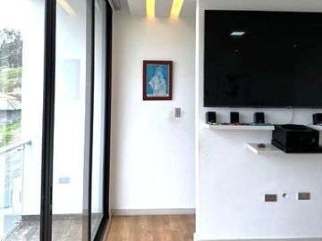 Hermosa y Moderna Casa Nueva en Cuenca Sector El Valle 5 Dorm 3,5 Baños