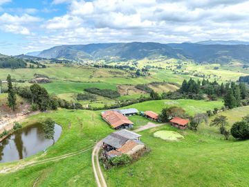 Hacienda en Venta en Tarqui, Cuenca, Azuay - 64,8 Hectareas - Hacienda Ganadera