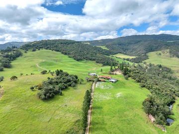 Hacienda en Venta en Tarqui, Cuenca, Azuay - 64,8 Hectareas - Hacienda Ganadera