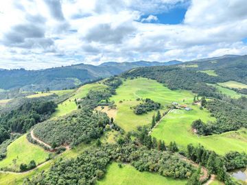 Hacienda en Venta en Tarqui, Cuenca, Azuay - 64,8 Hectareas - Hacienda Ganadera