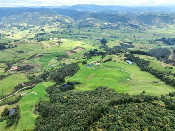 Hacienda en Venta en Tarqui, Cuenca, Azuay - 64,8 Hectareas - Hacienda Ganadera