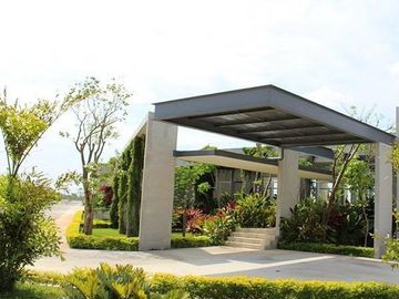 Casa en venta en privada Conkal Yaxlum Mérida