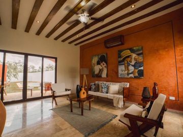 VENTA QUINTA COLONIAL con amenidades modernas en Valladolid, rodeado de cenotes