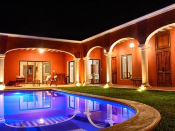 VENTA QUINTA COLONIAL con amenidades modernas en Valladolid, rodeado de cenotes