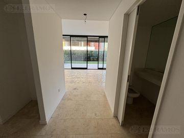 DUPLEX CON JARDIN A ESTRENAR EN VENTA Y ALQUILER EN URBANA LAS LOMAS