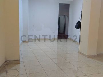 ¡Oportunidad de Inversión! Venta de Departamento 1 er piso en SMP