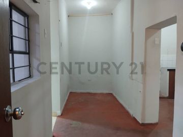 ¡Oportunidad de Inversión! Venta de Departamento 1 er piso en SMP