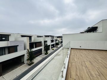 CASA EN VENTA ZONA CUMBRES GARCIA