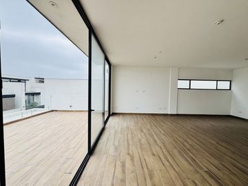 CASA EN VENTA ZONA CUMBRES GARCIA