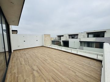 CASA EN VENTA ZONA CUMBRES GARCIA