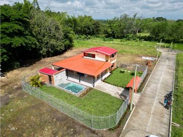 Finca nueva en venta en parcelación campestre - Santa Elena El Cerrito