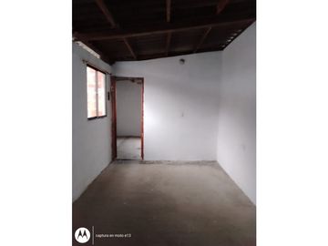 Venta de casa + apartaestudios
