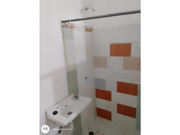 Venta de casa + apartaestudios
