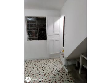 Venta de casa + apartaestudios