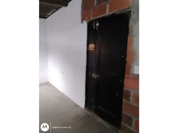 Venta de casa + apartaestudios