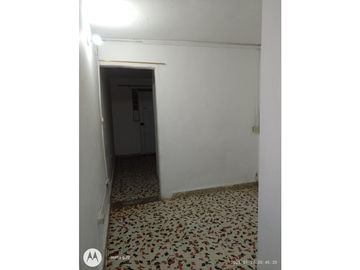 Venta de casa + apartaestudios