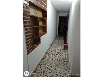 Venta de casa + apartaestudios
