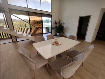 VENTA DE CASA EN CONDOMINIO VA SAN VICENTE, A 5 MIN DE LA AUTOPISTA