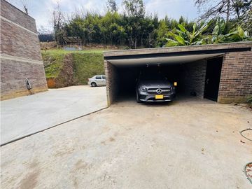 VENTA DE CASA EN CONDOMINIO VA SAN VICENTE, A 5 MIN DE LA AUTOPISTA