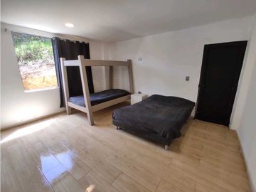 VENTA DE CASA EN CONDOMINIO VA SAN VICENTE, A 5 MIN DE LA AUTOPISTA