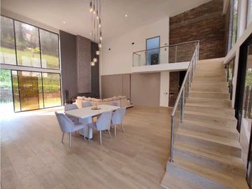 VENTA DE CASA EN CONDOMINIO VA SAN VICENTE, A 5 MIN DE LA AUTOPISTA