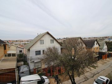 VIVABIEN PROPIEDADES VENDE CASA 3 PISOS TRONCOS VIEJOS